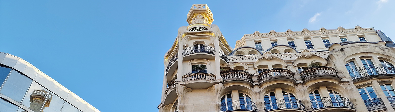 A view of a skyline of buildings in Paris